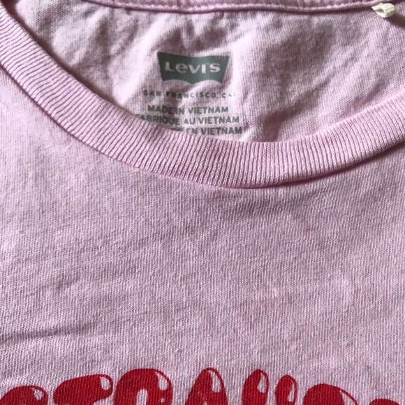 Levis pink graphic tee - Picture 3 of 3